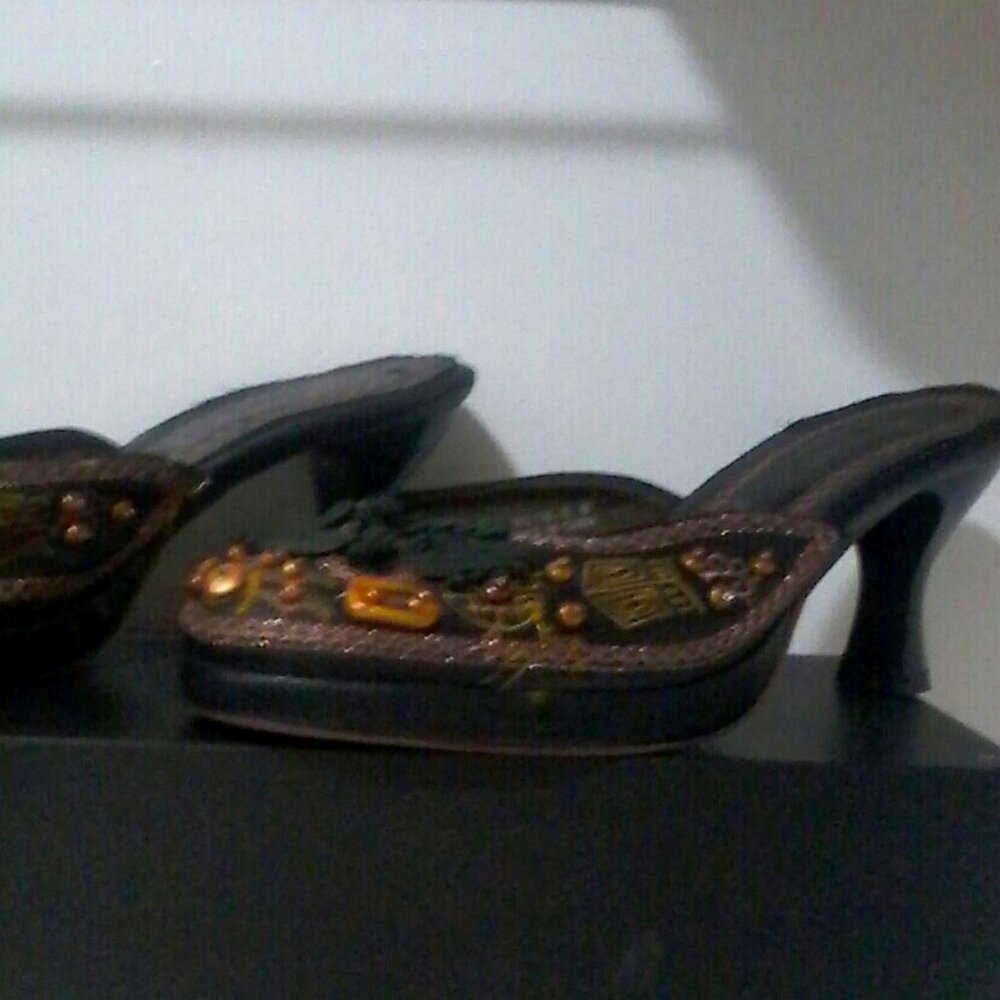 Sz.8 JohnFashion kitten heels